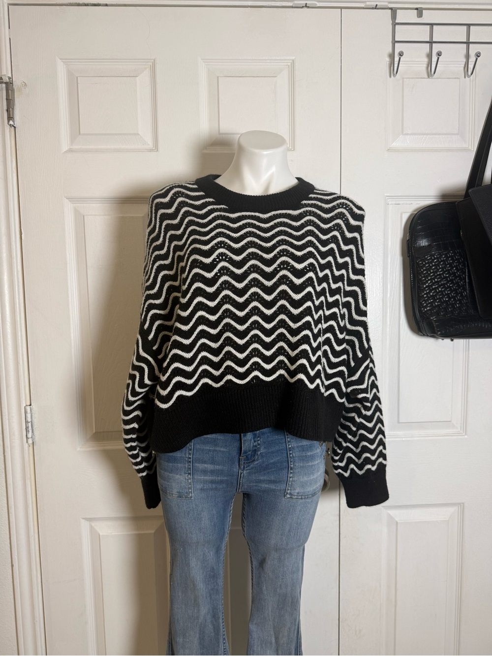 H&M Black and White Wave Crewneck Sweater
